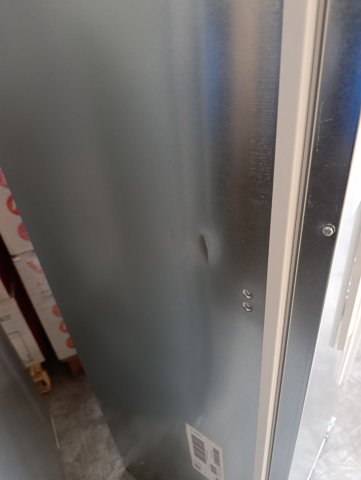 Bosch KIL82ADD0 beépíthető egyajtós hűtő fagyasztóval, 246+34 liter, D